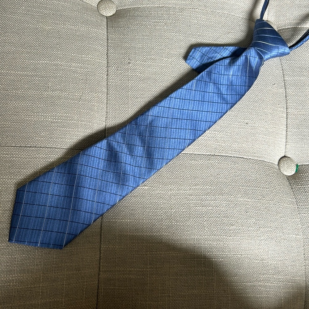 Calvin Klein Blue Striped 100% Silk Adjustable Tie